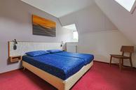 Historische woningfoto van De Bloemert 1-210, Midlaren uit 2023