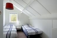 Historische woningfoto van De Bloemert 1-31, Midlaren uit 2021