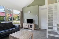 Historische woningfoto van De Bloemert 1-52, Midlaren uit 2023