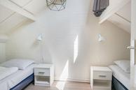 Historische woningfoto van De Bloemert 1-31, Midlaren uit 2023