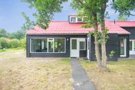 Historische woningfoto van De Bloemert 1-31, Midlaren uit 2023